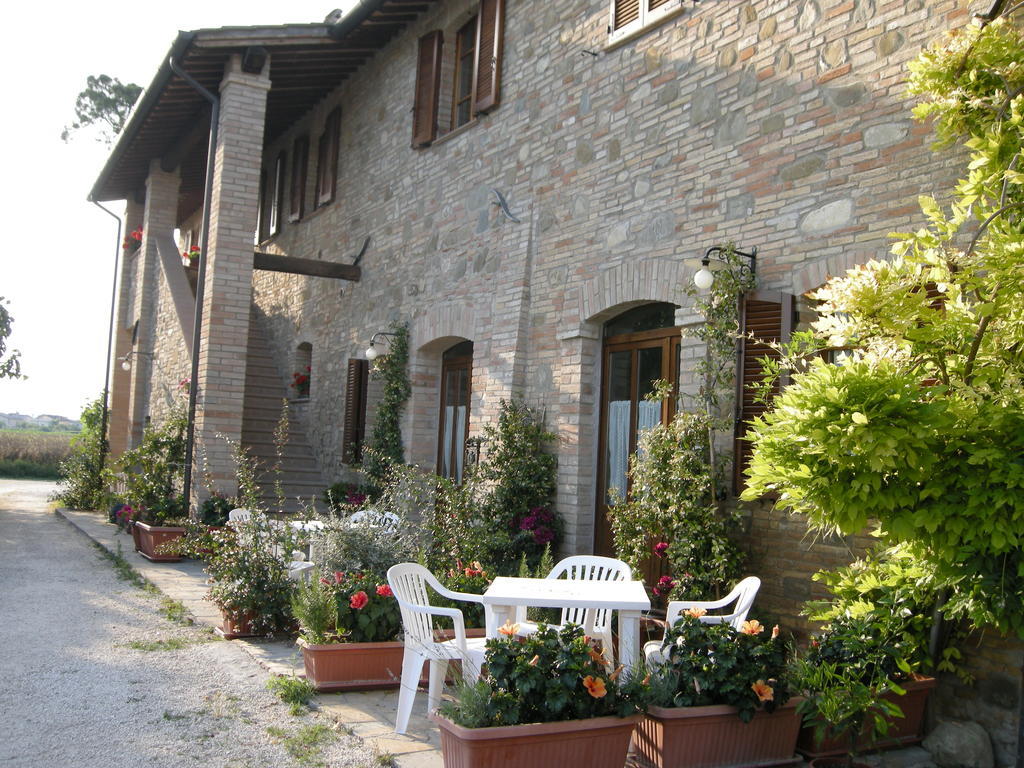 Agriturismo Bellarosa อัสซิซี ภายนอก รูปภาพ